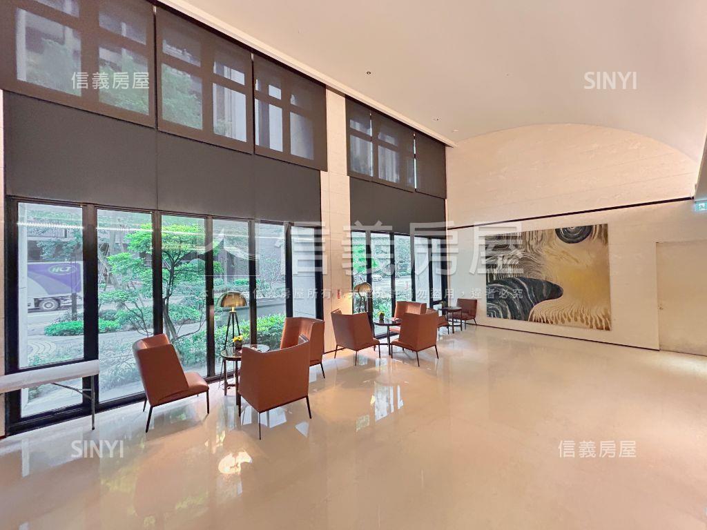 冠德泰極辦公美容美甲美髮房屋室內格局與周邊環境