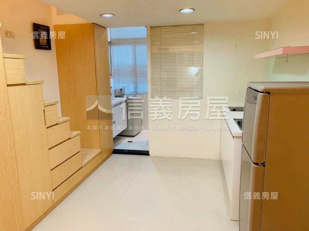 專任ＪＯＪＯ朝南房屋室內格局與周邊環境