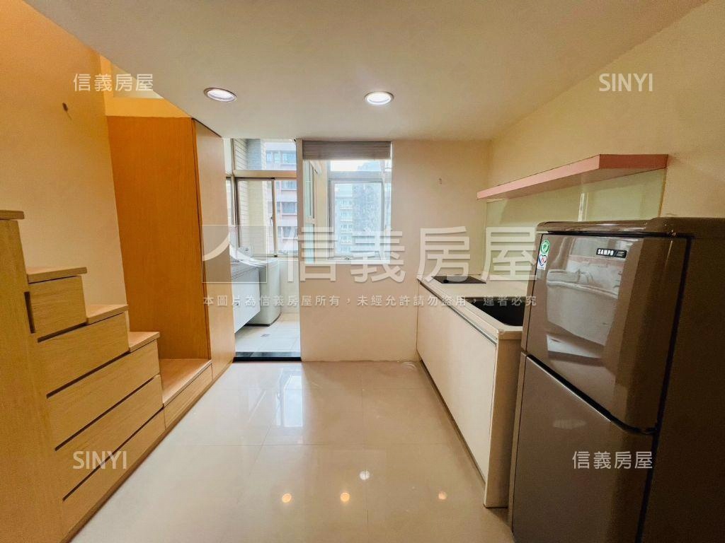 專任ＪＯＪＯ朝南房屋室內格局與周邊環境