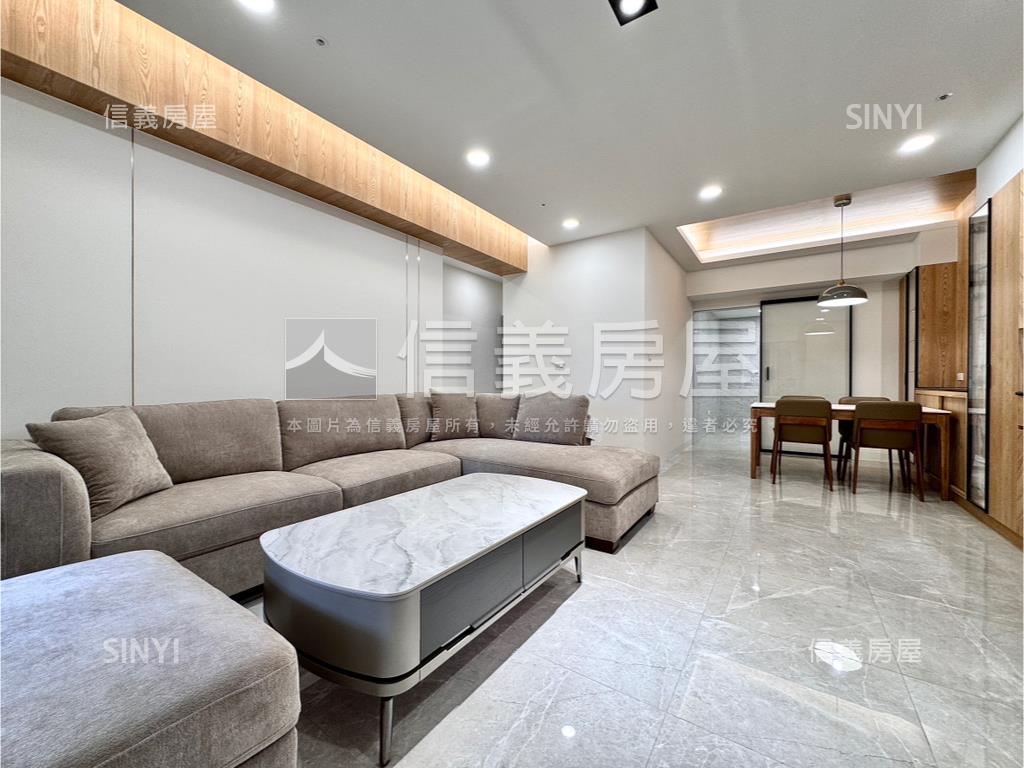 楠梓家樂福四房平車房屋室內格局與周邊環境