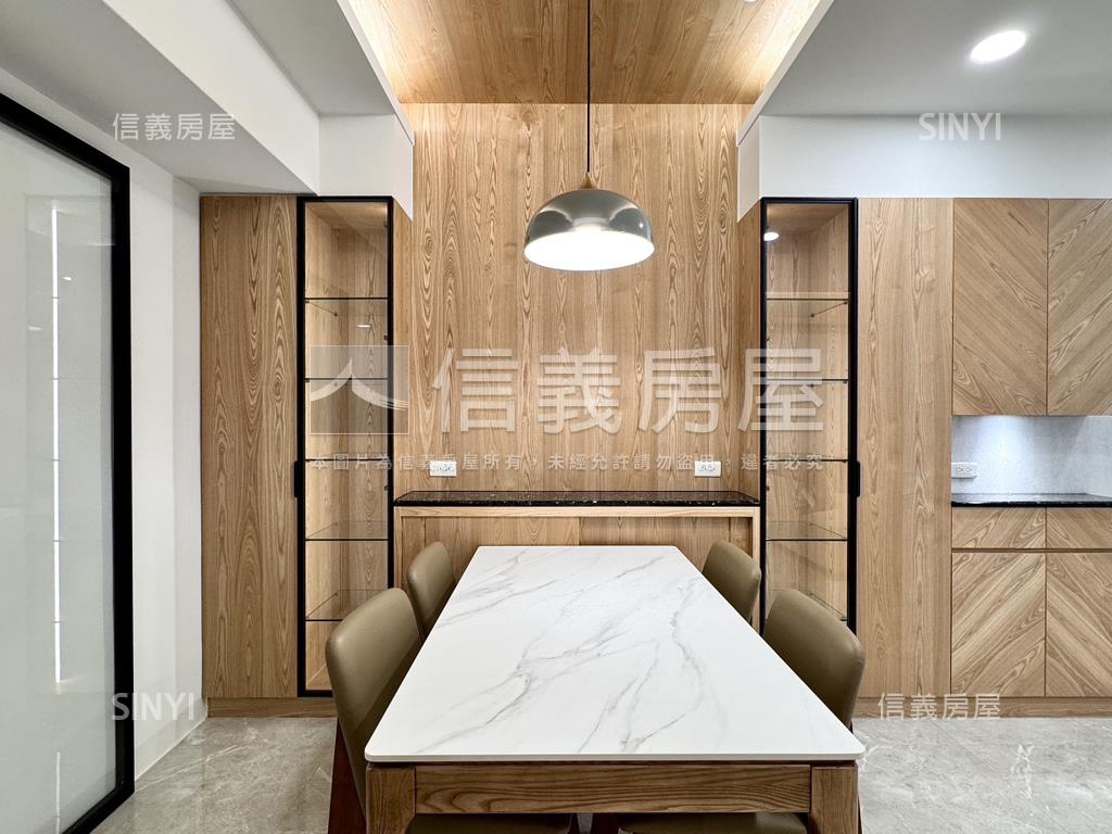 楠梓家樂福四房平車房屋室內格局與周邊環境