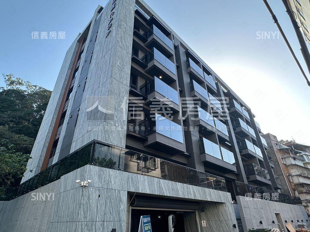 信義ＣＡＳＡ景觀美裝潢房屋室內格局與周邊環境
