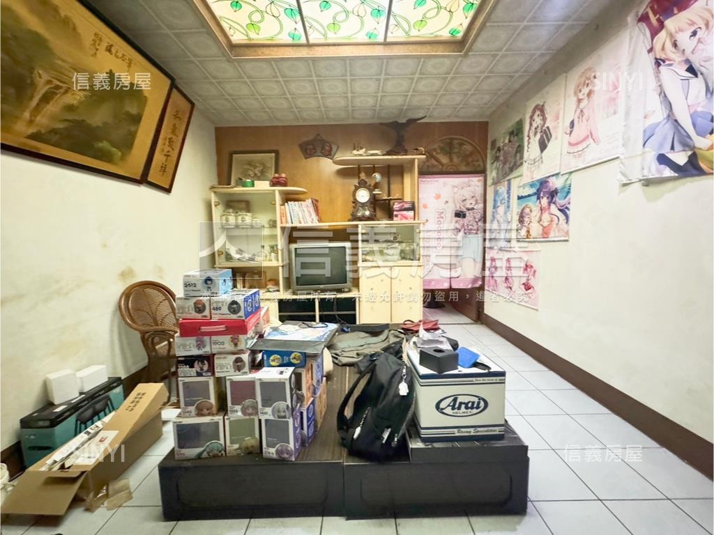 近捷運五塊厝正街透天房屋室內格局與周邊環境
