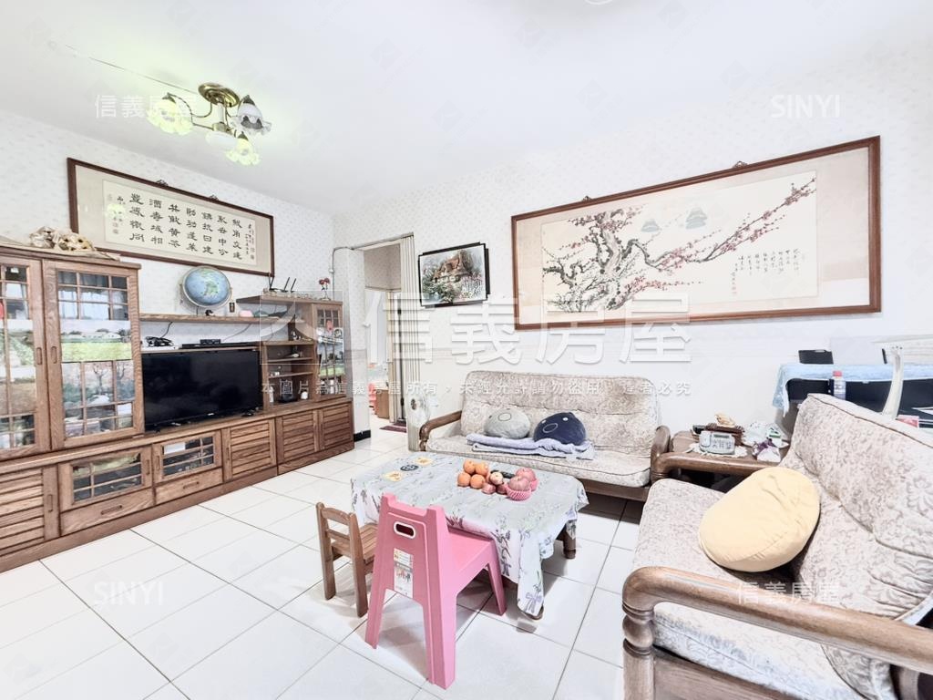 捷運秀朗三樓美寓房屋室內格局與周邊環境