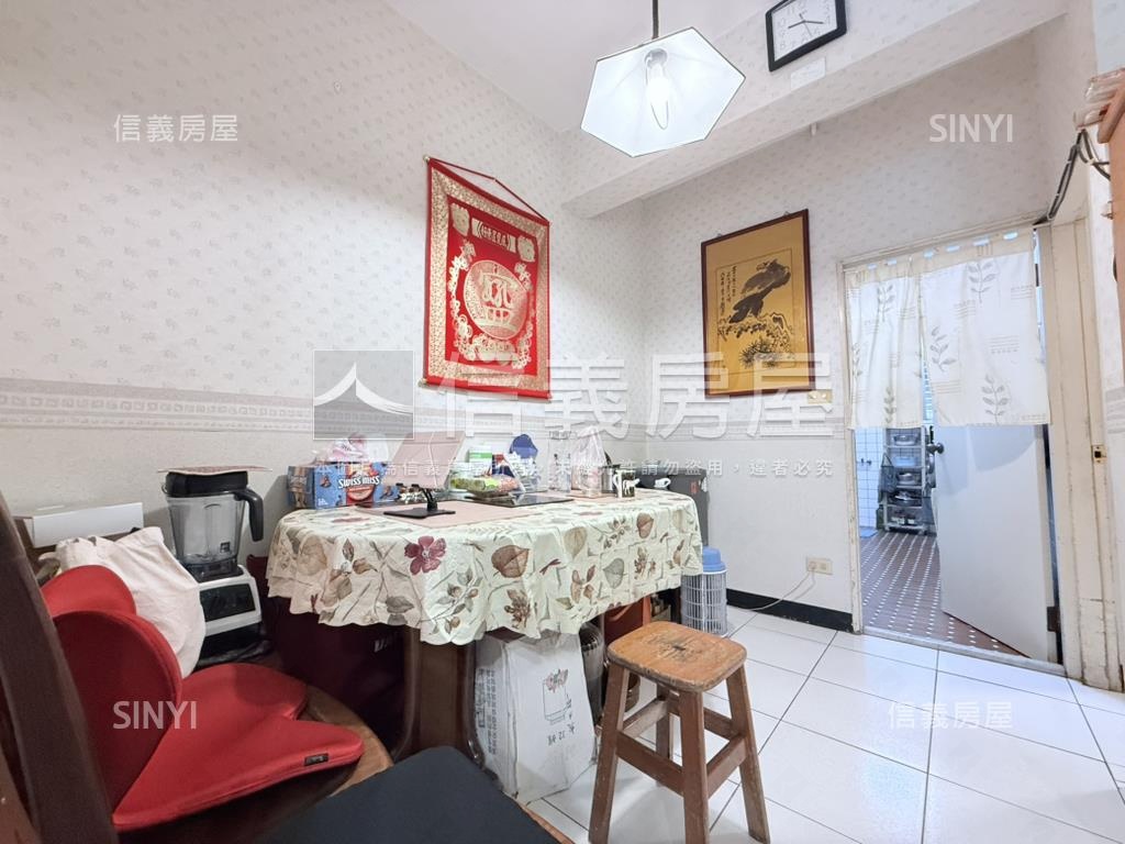 捷運秀朗三樓美寓房屋室內格局與周邊環境