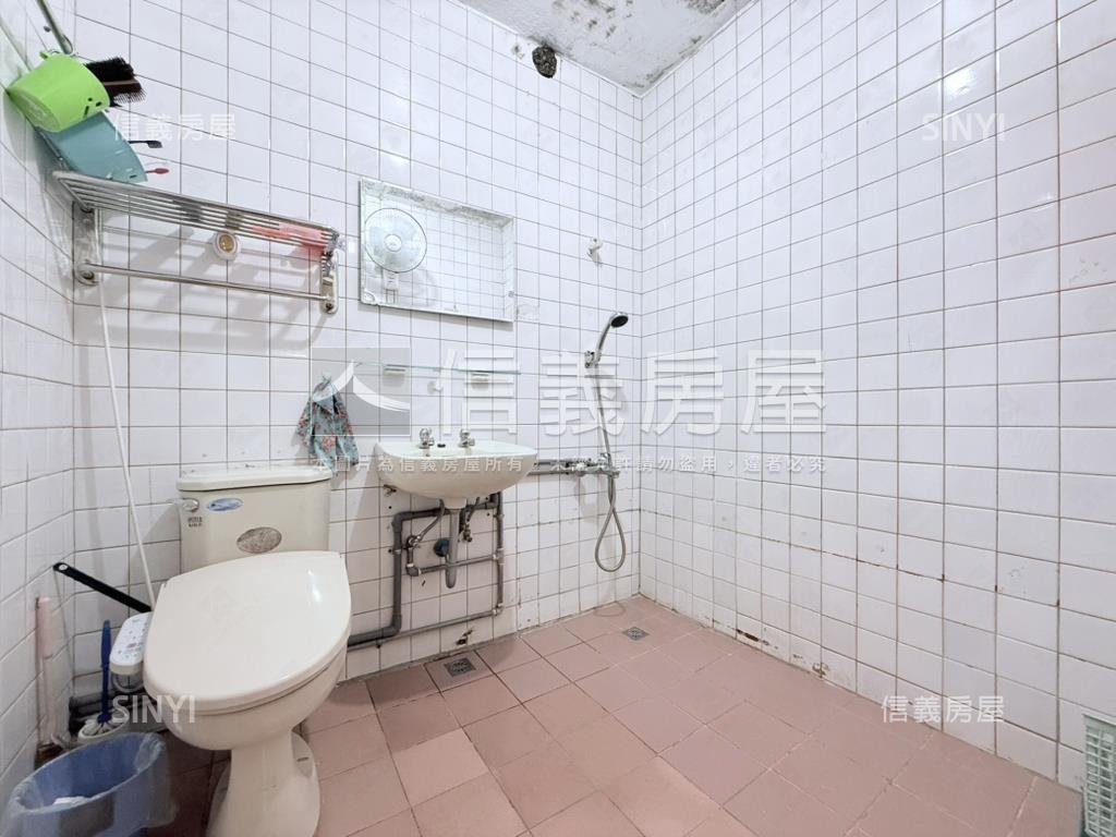 捷運秀朗三樓美寓房屋室內格局與周邊環境