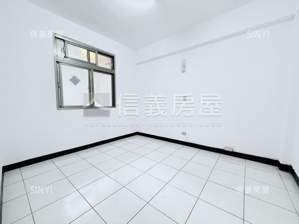 捷運秀朗三樓首購美寓房屋室內格局與周邊環境