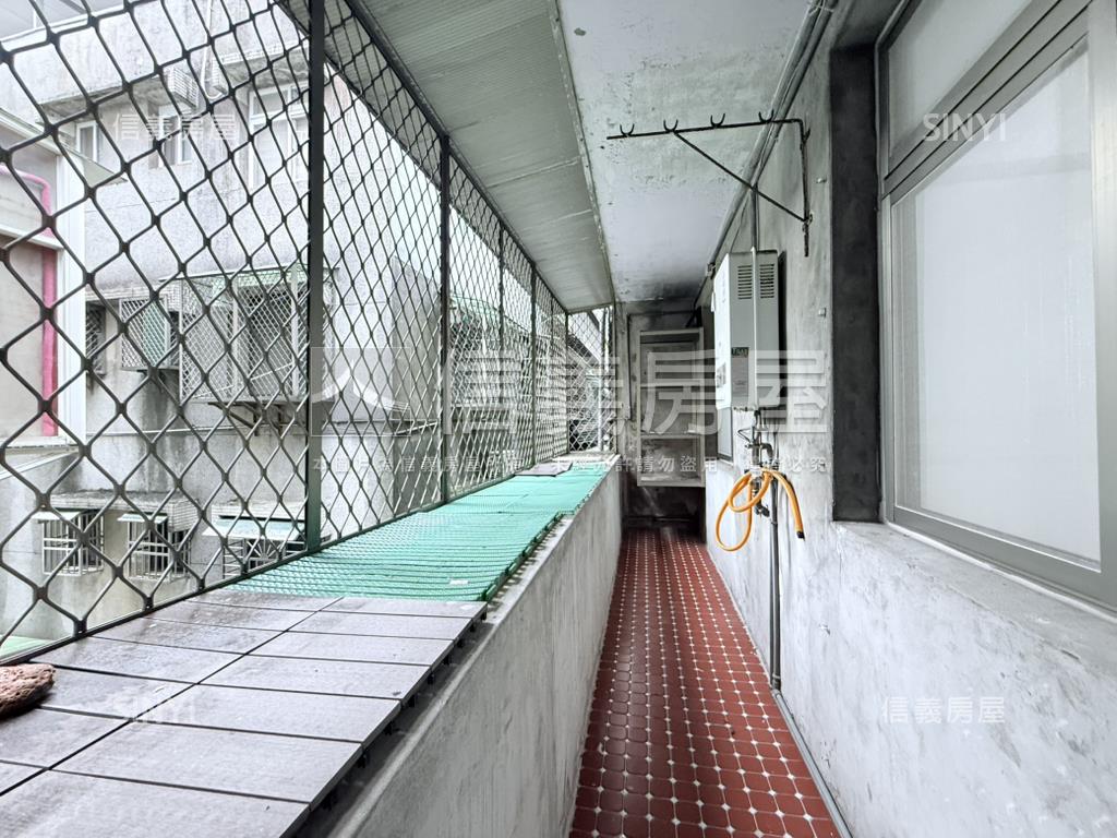 捷運秀朗三樓首購美寓房屋室內格局與周邊環境