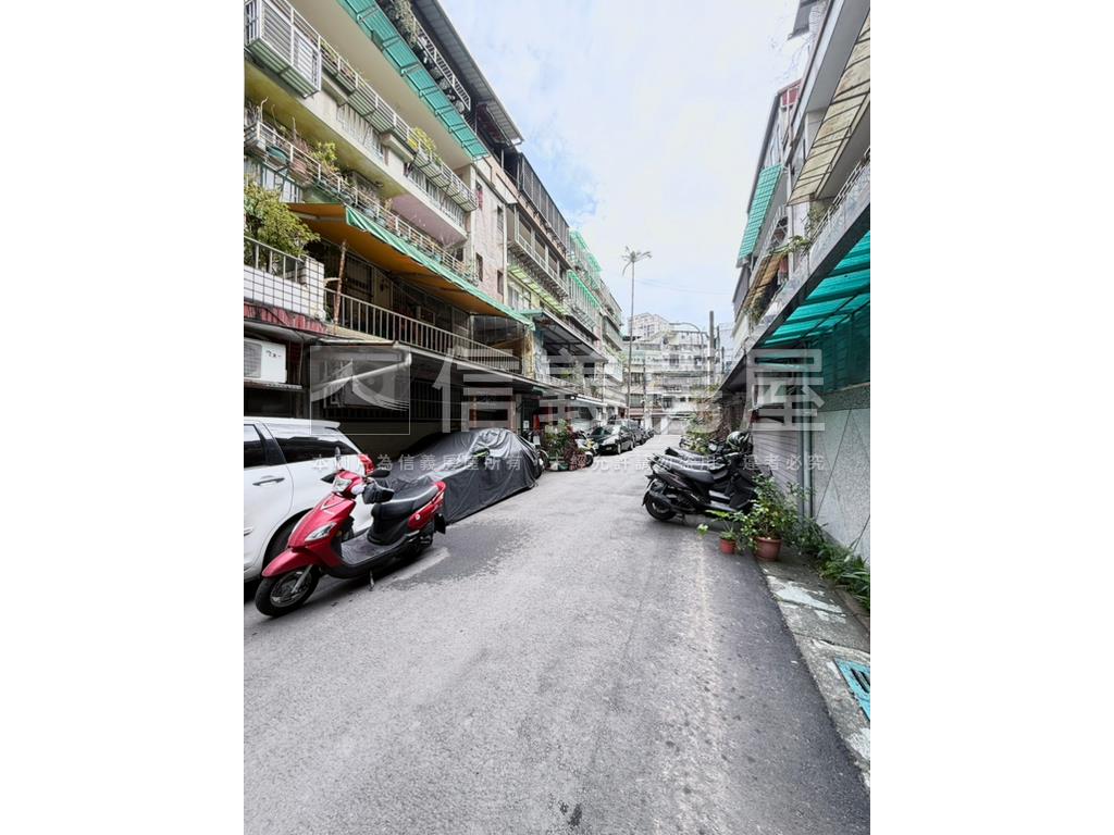 捷運秀朗三樓首購美寓房屋室內格局與周邊環境