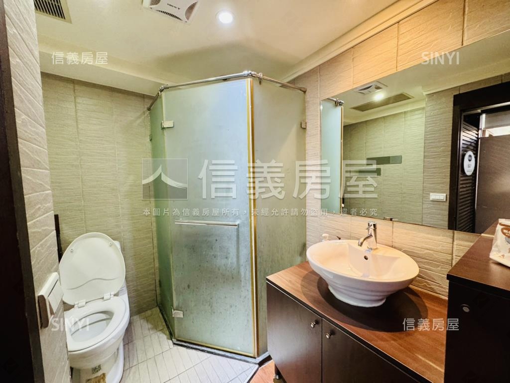 館前東路鬧區辦公室房屋室內格局與周邊環境