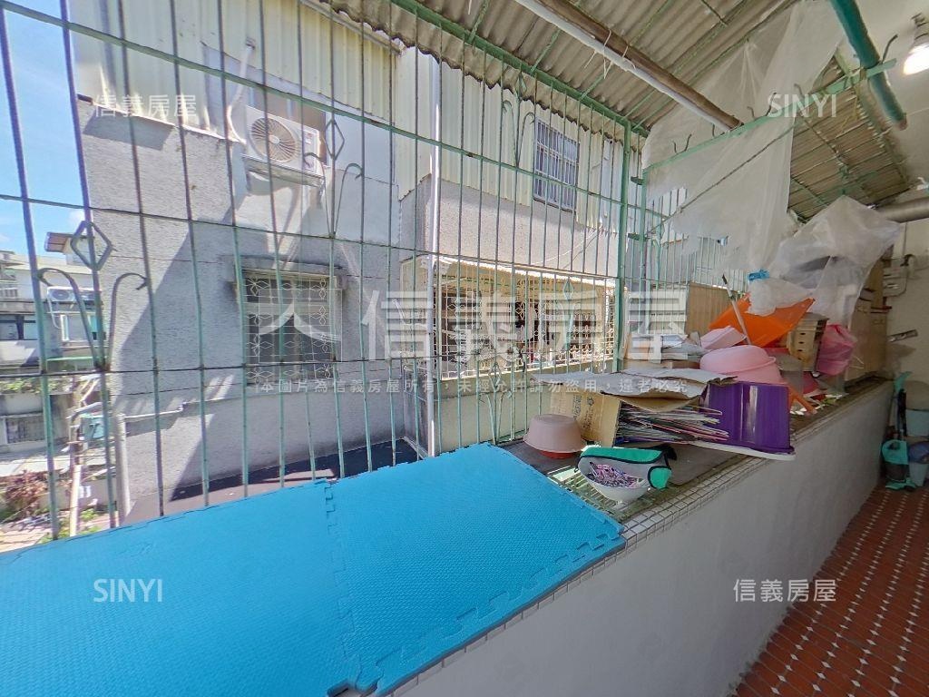 中正路精美邊間房屋室內格局與周邊環境
