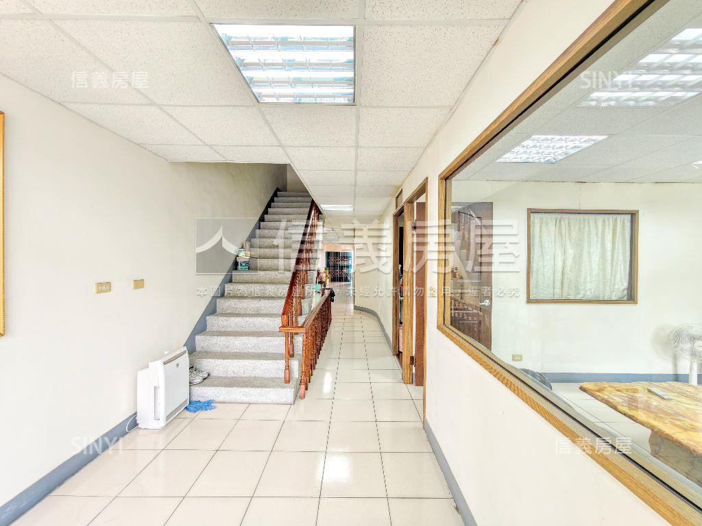 永寧捷運旁~透天廠房房屋室內格局與周邊環境