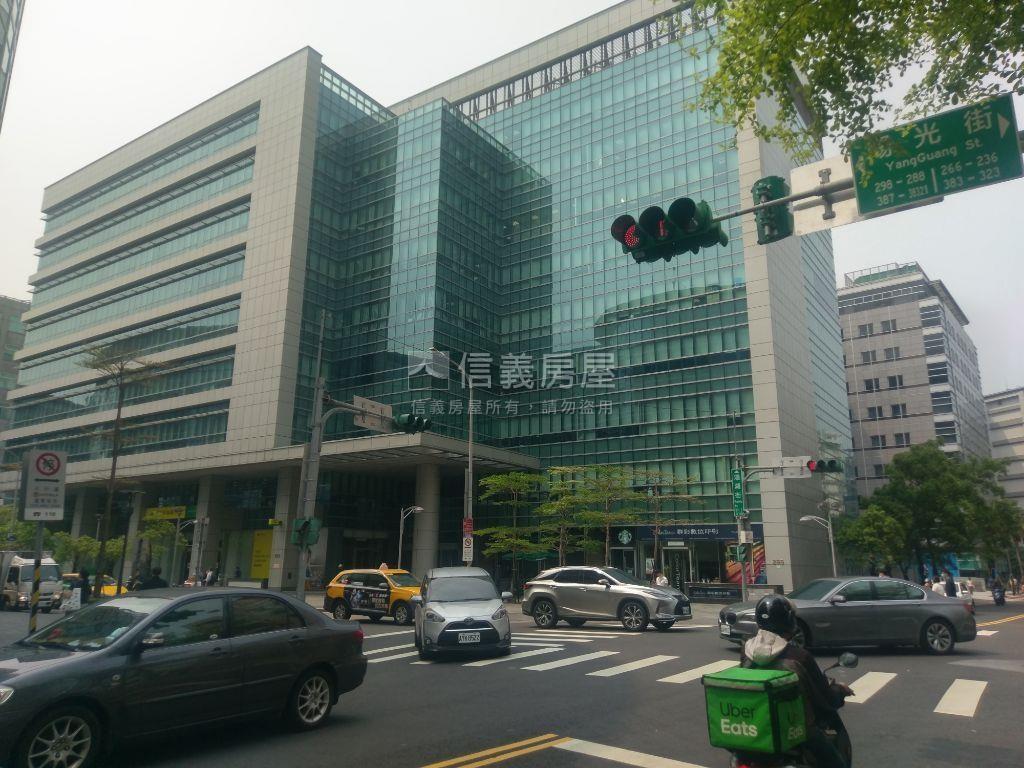 內科陽光店面房屋室內格局與周邊環境