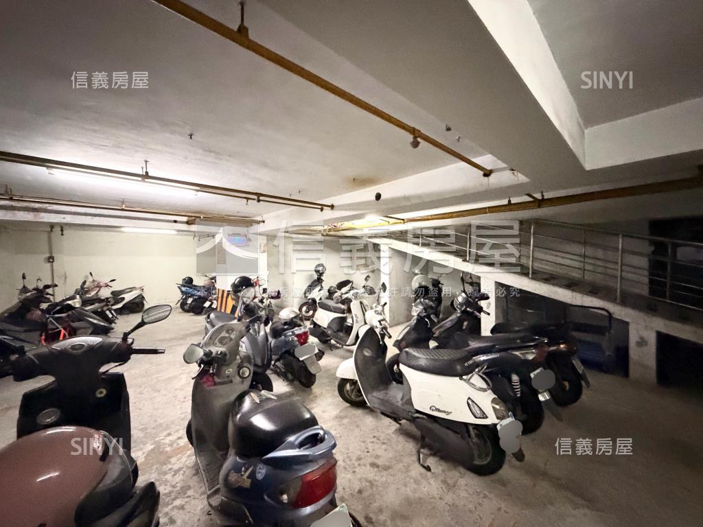 善化市區三房新美妝有車位房屋室內格局與周邊環境