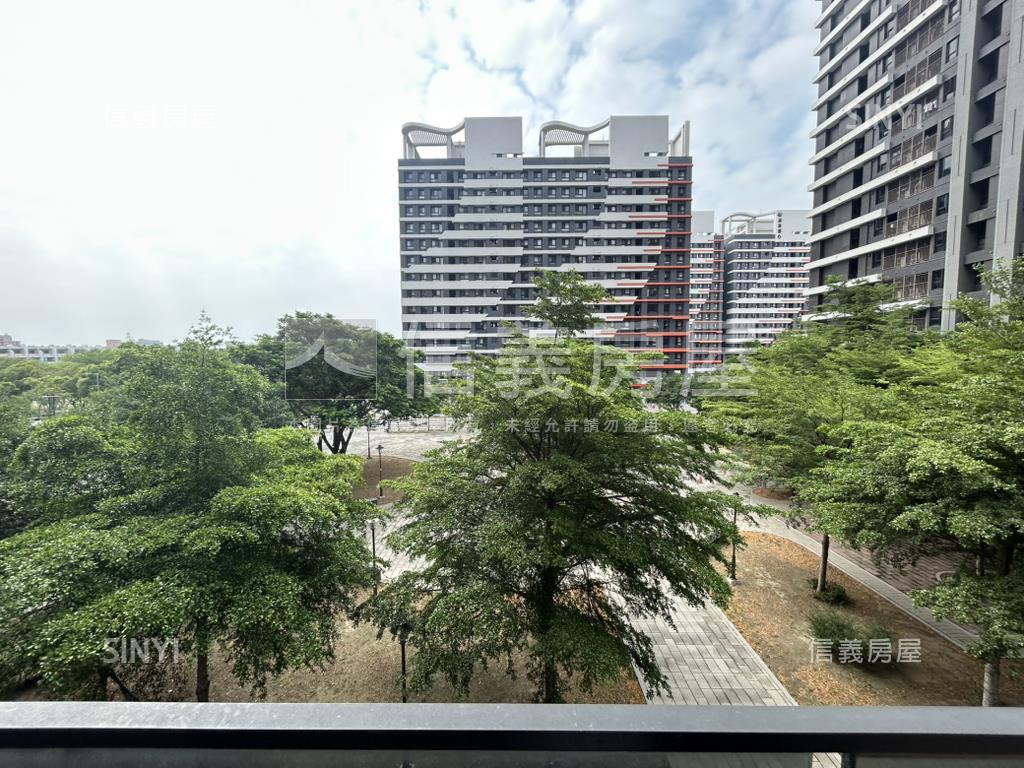 真愛稀有露臺戶兩房平車房屋室內格局與周邊環境