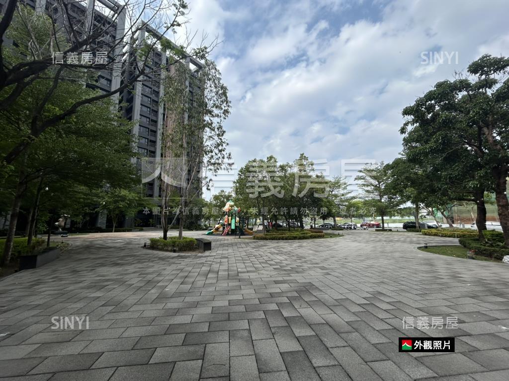 真愛稀有露臺戶兩房平車房屋室內格局與周邊環境