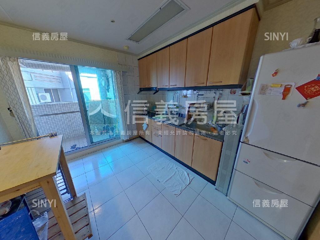 新埔站昇陽建設文化廳兩房房屋室內格局與周邊環境