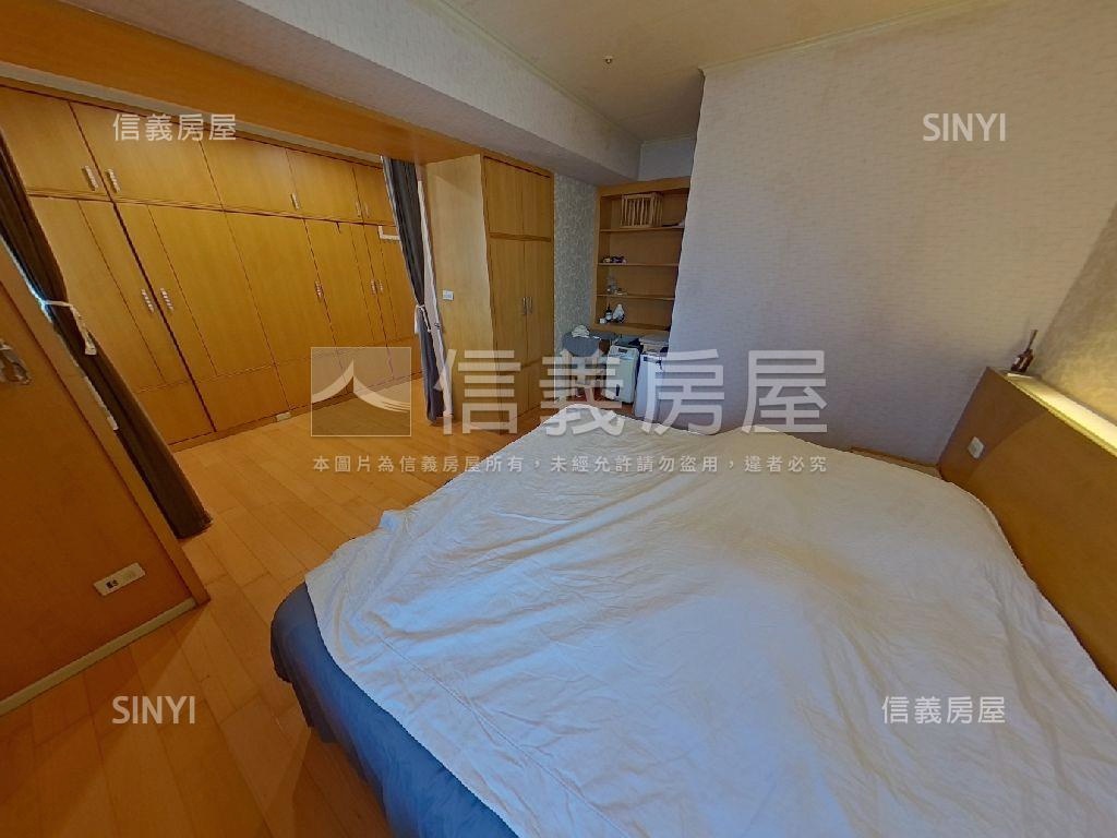 新埔站昇陽建設文化廳兩房房屋室內格局與周邊環境