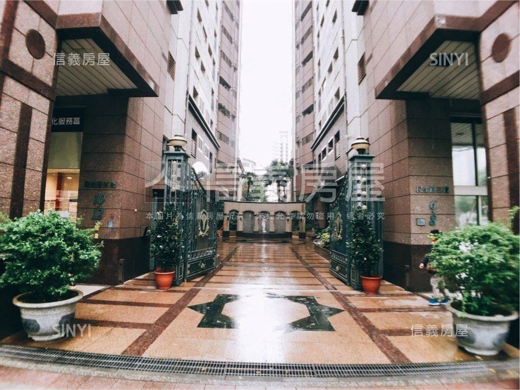 新埔站昇陽建設文化廳兩房房屋室內格局與周邊環境