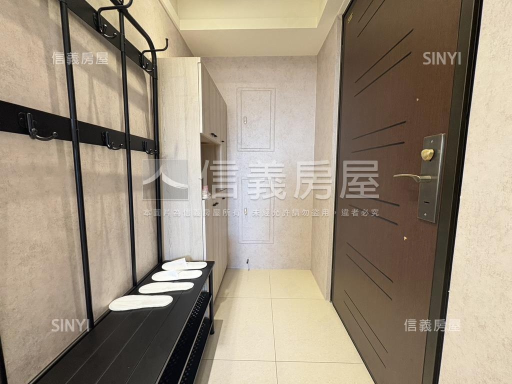 鑫光兩房高樓附車位房屋室內格局與周邊環境
