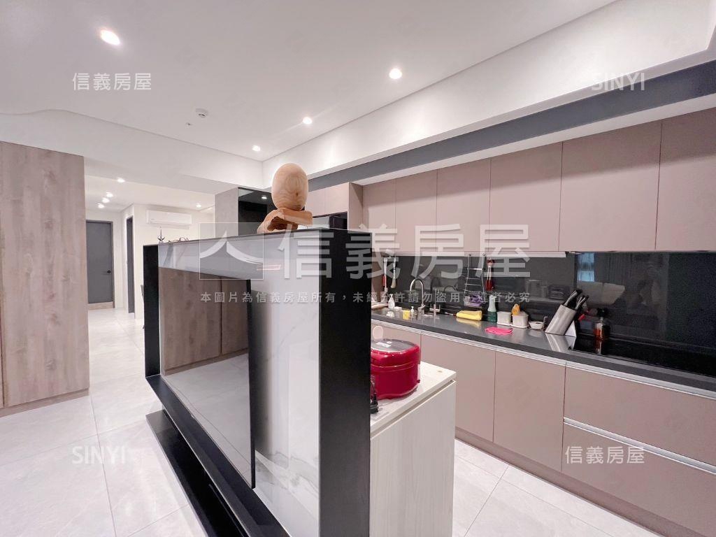 灰藍現代●冠東美妝帶車位房屋室內格局與周邊環境