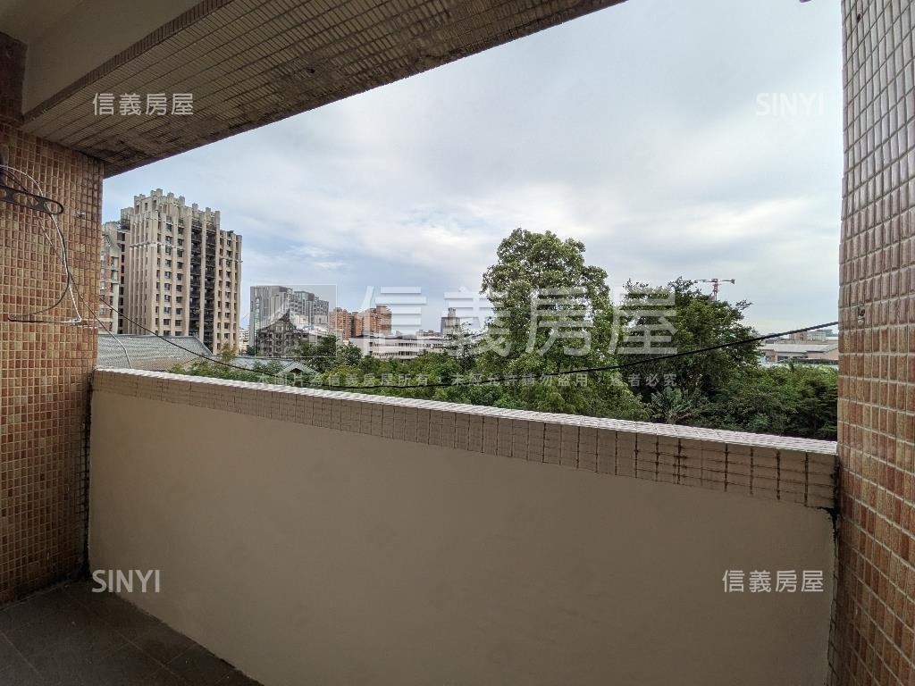 低總價文心中清站朝南３房房屋室內格局與周邊環境