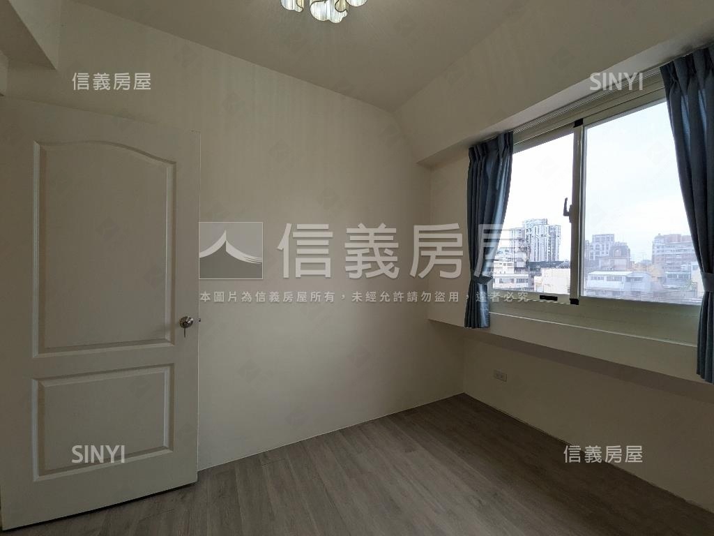 低總價文心中清站朝南３房房屋室內格局與周邊環境