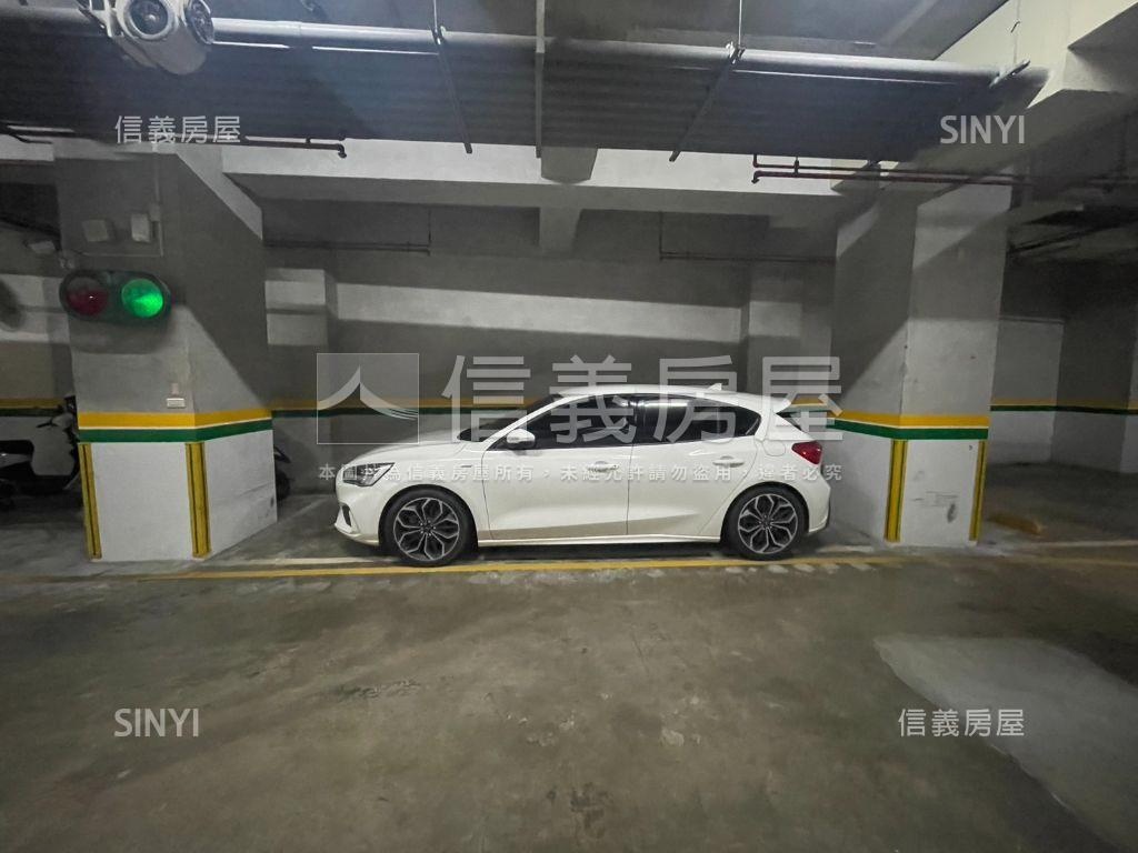 景安樸石麗緻三房車位房屋室內格局與周邊環境