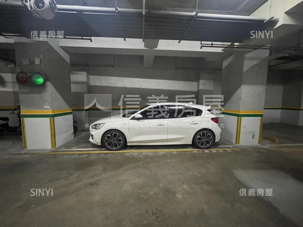 樸石麗緻雙捷運三房車位房屋室內格局與周邊環境