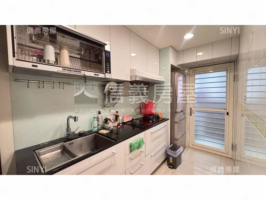 都特溫馨小居車位房屋室內格局與周邊環境