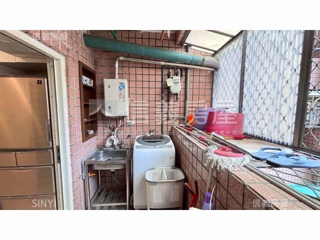 都特溫馨小居車位房屋室內格局與周邊環境