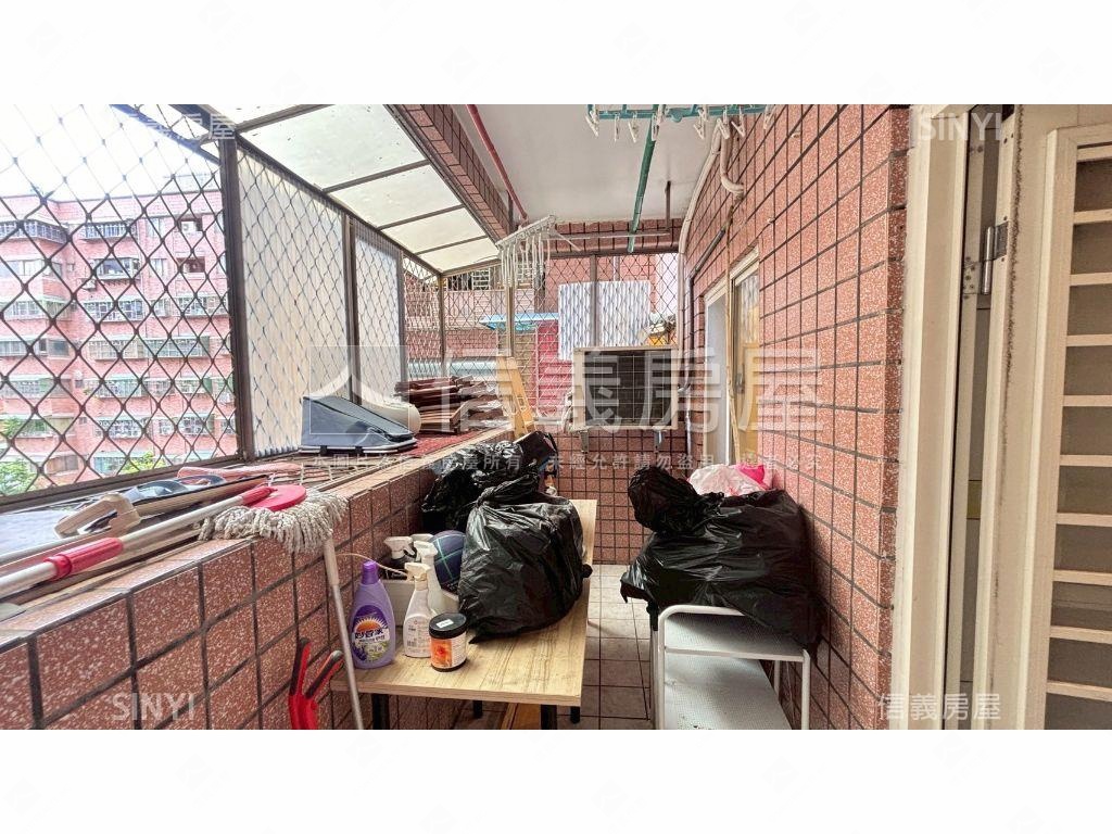 都特溫馨小居車位房屋室內格局與周邊環境