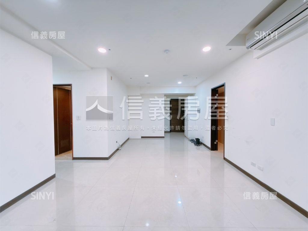 國泰首席、三房雙車位房屋室內格局與周邊環境