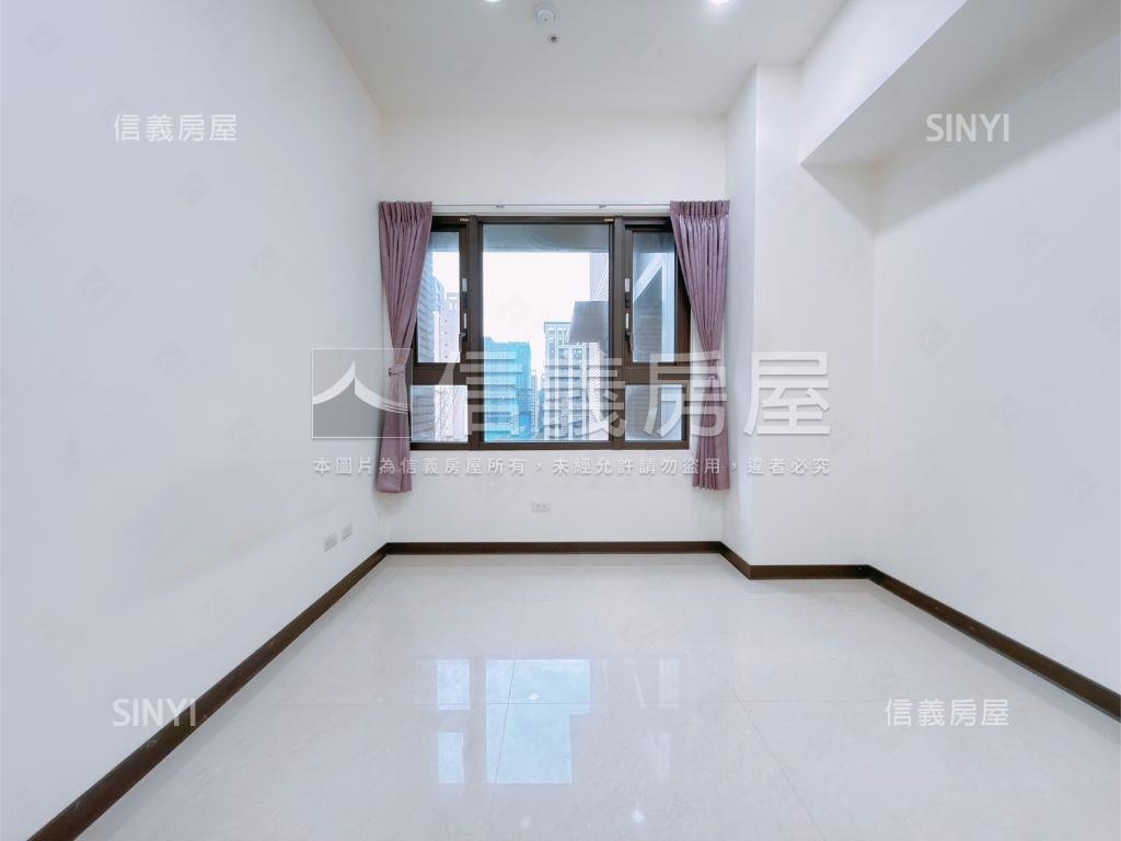 國泰首席、三房雙車位房屋室內格局與周邊環境