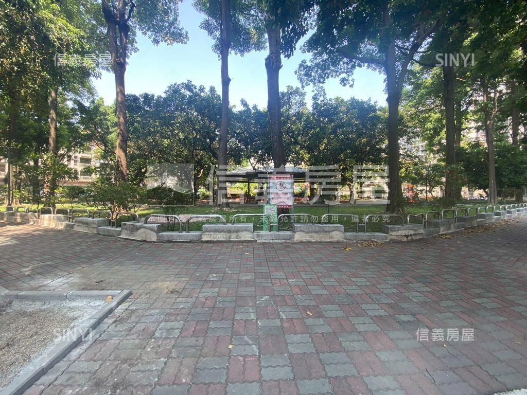 佛羅里達高樓美屋房屋室內格局與周邊環境
