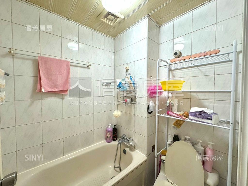 急售賺錢時代高樓兩房房屋室內格局與周邊環境