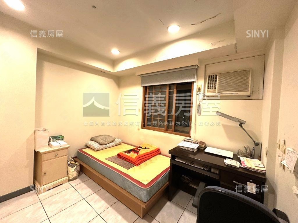 甲天厦高樓兩房房屋室內格局與周邊環境