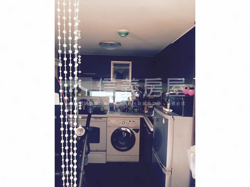 活力挑高小資美宅房屋室內格局與周邊環境