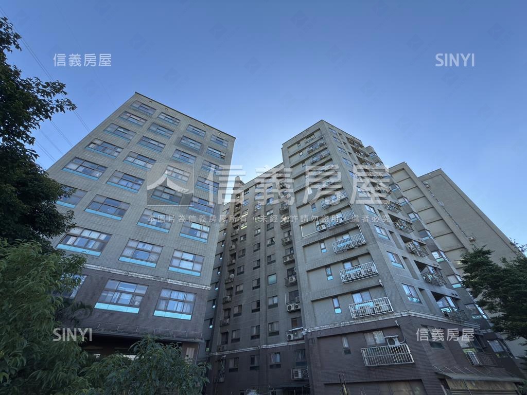 活力挑高小資美宅房屋室內格局與周邊環境