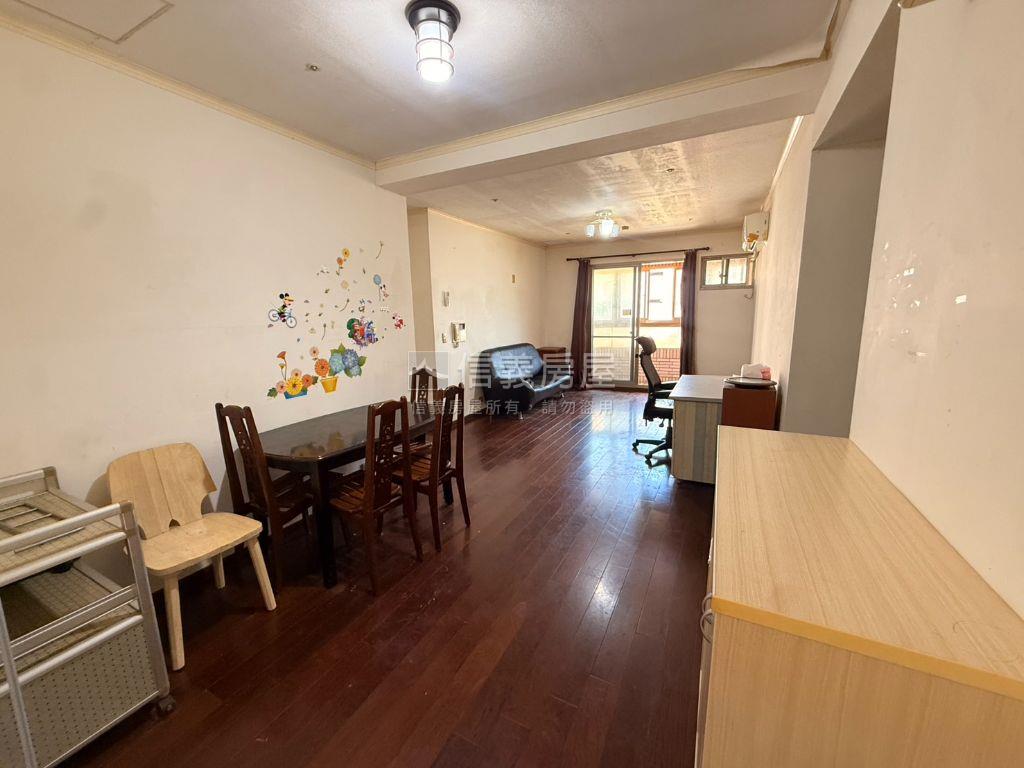 荷蘭村三房採光佳六樓房屋室內格局與周邊環境