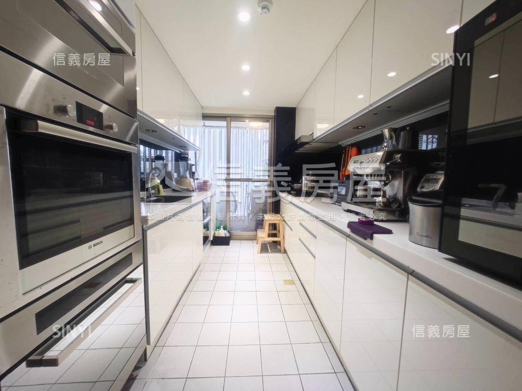 國家大樓高樓美景三房美屋房屋室內格局與周邊環境