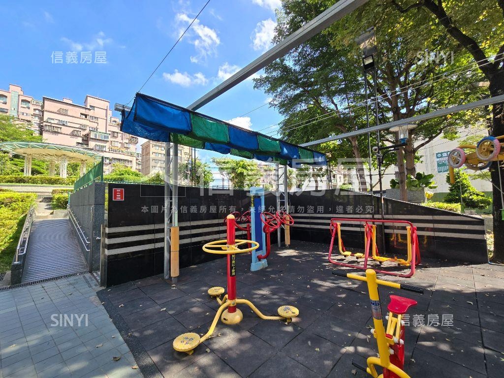 山水潑墨－後港二樓房屋室內格局與周邊環境