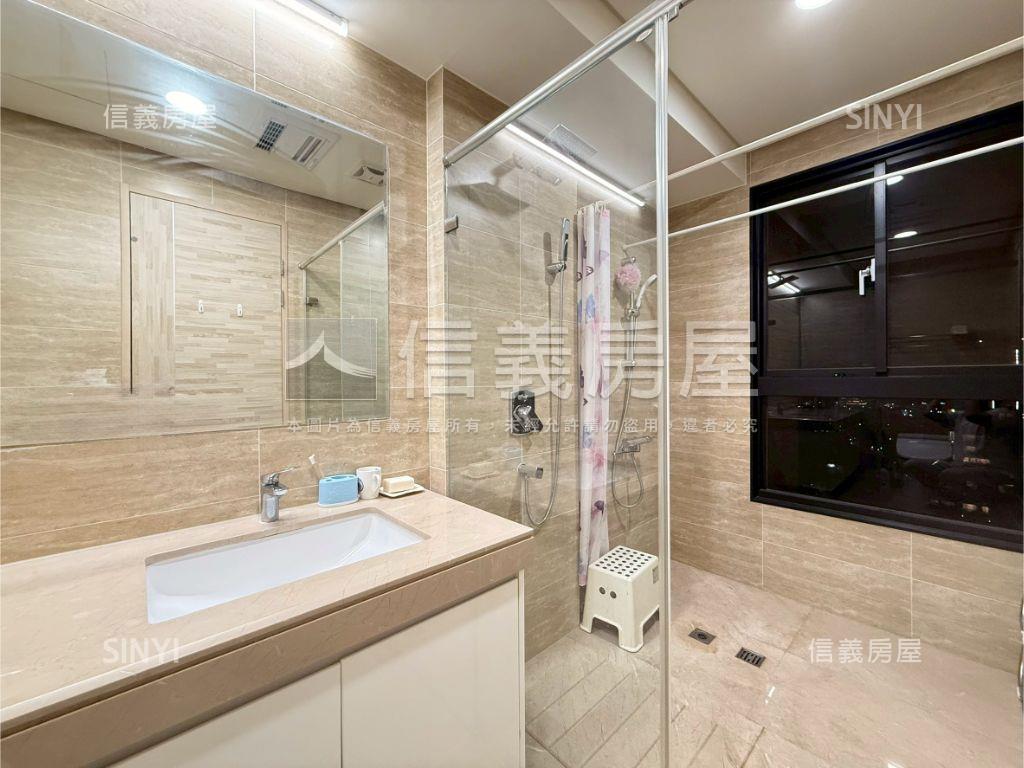 ７期美景精裝三房雙平車房屋室內格局與周邊環境