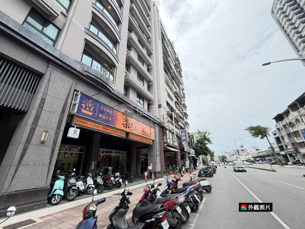無住字樣｜醒目面寬金店面房屋室內格局與周邊環境