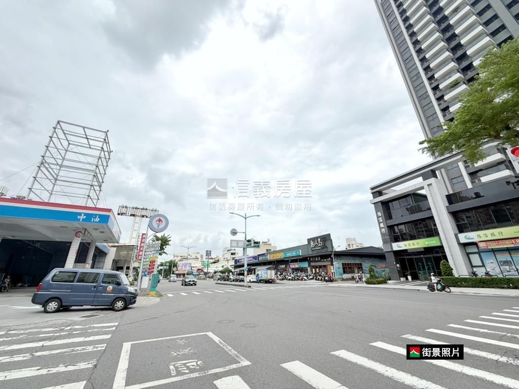 無住字樣｜醒目面寬金店面房屋室內格局與周邊環境