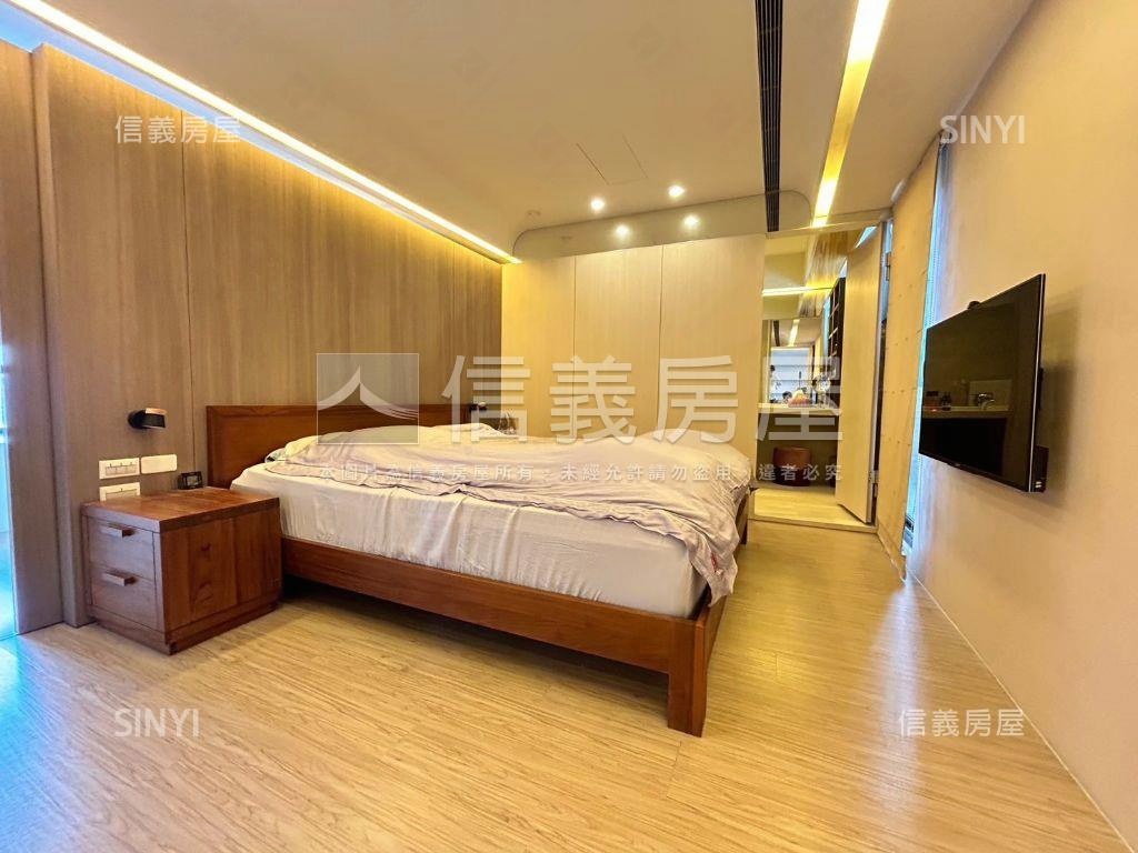 ＮＥＷ布朗亨頂樓景觀房屋室內格局與周邊環境