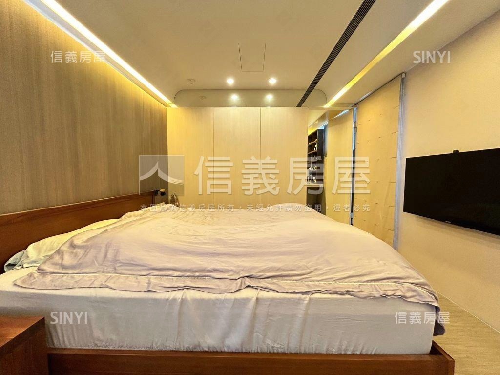 ＮＥＷ布朗亨頂樓景觀房屋室內格局與周邊環境