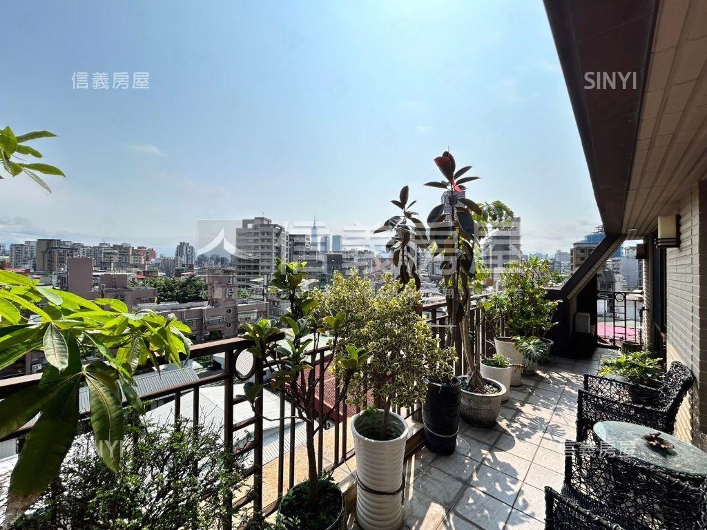 ＮＥＷ布朗亨頂樓景觀房屋室內格局與周邊環境