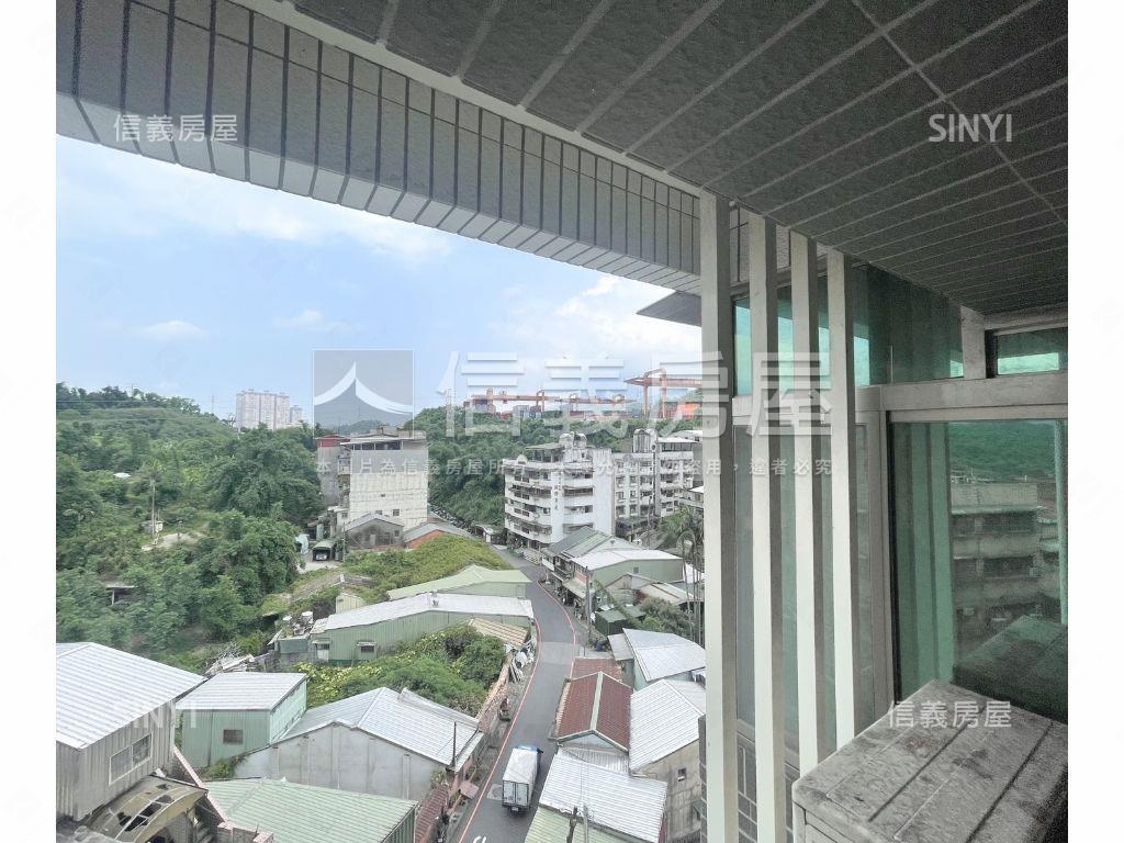 欣富築稀有挑高大採光房屋室內格局與周邊環境