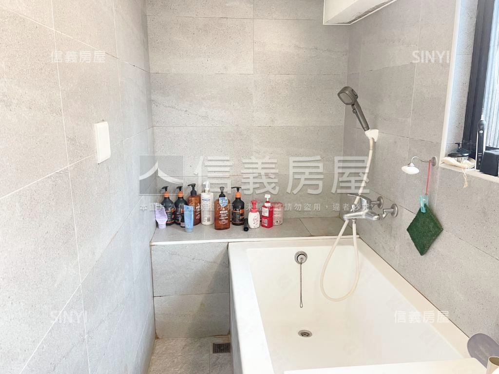 欣富築稀有挑高大採光房屋室內格局與周邊環境